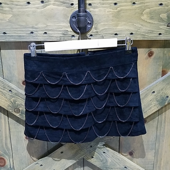 Vero Moda Dresses & Skirts - VERO MODA SUEDE BLACK MINI SKIRT WITH CHAINS